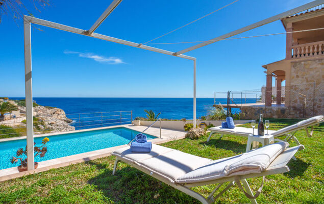 Magrana Over The Sea (Private Pool). - Photo 1